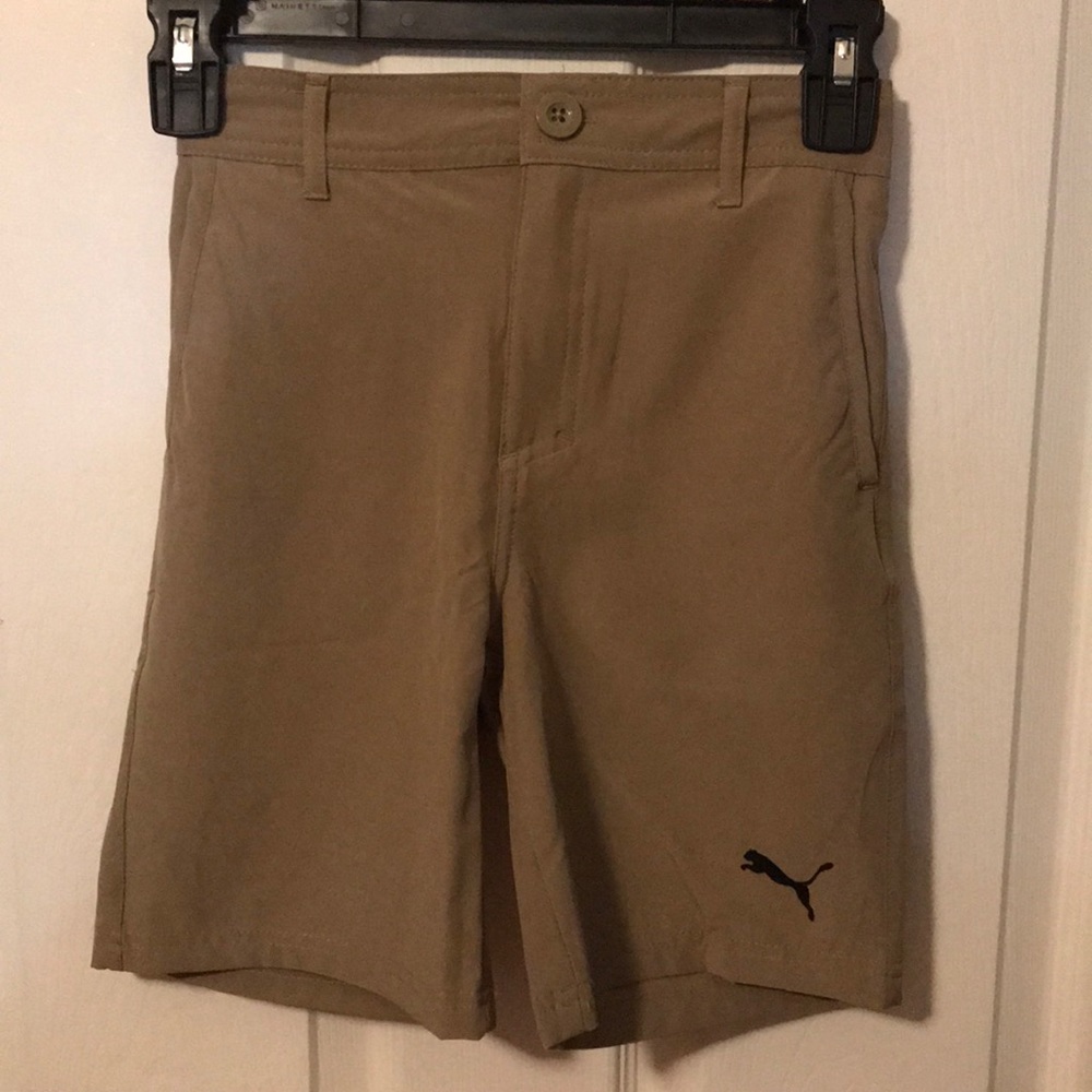 NWT little boys size 7 Puma shorts